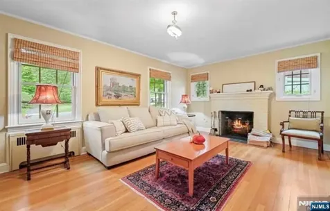 12 Lawrence Parkway Tenafly NJ 07670