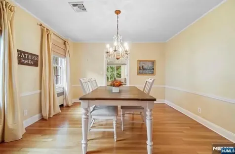 12 Lawrence Parkway Tenafly NJ 07670