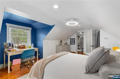 61 Highland Avenue Bergenfield NJ 07621