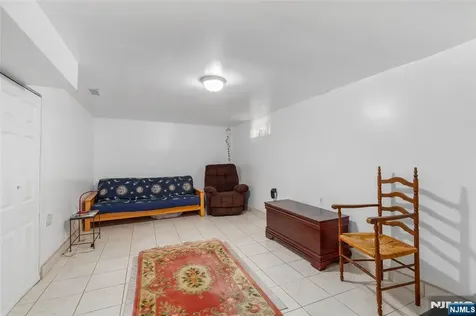 61 Highland Avenue Bergenfield NJ 07621