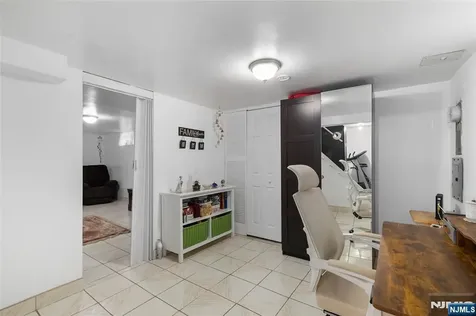 61 Highland Avenue Bergenfield NJ 07621