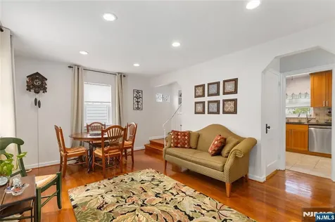 61 Highland Avenue Bergenfield NJ 07621