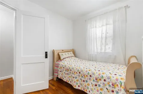 61 Highland Avenue Bergenfield NJ 07621