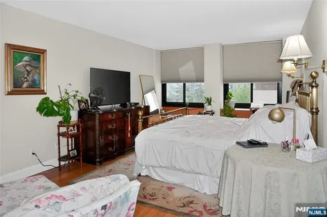 200 Winston Drive Cliffside Park NJ 07010
