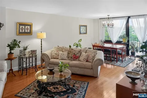 200 Winston Drive Cliffside Park NJ 07010