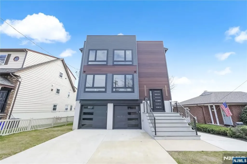 270 Lafayette Avenue Lyndhurst NJ 07071