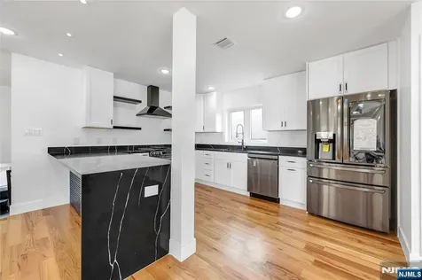 270 Lafayette Avenue Lyndhurst NJ 07071