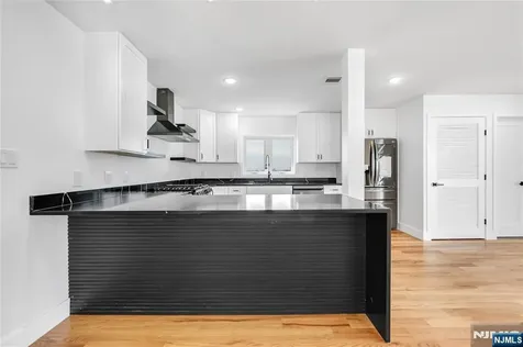 270 Lafayette Avenue Lyndhurst NJ 07071