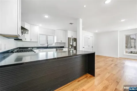 270 Lafayette Avenue Lyndhurst NJ 07071