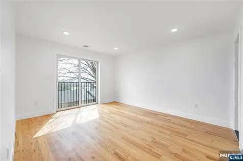 270 Lafayette Avenue Lyndhurst NJ 07071