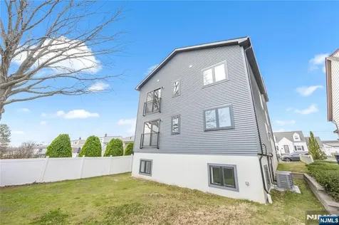 270 Lafayette Avenue Lyndhurst NJ 07071