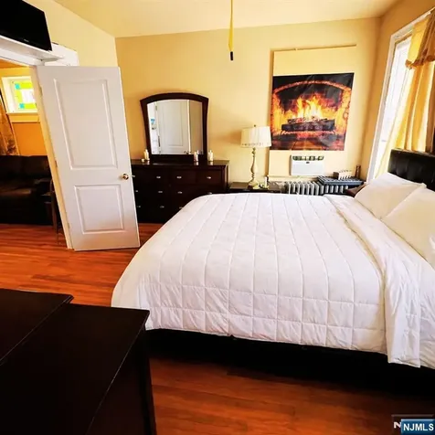 460 Myrtle Avenue Irvington NJ 07111