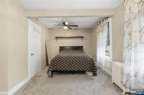 83 Hamilton Street East Orange NJ 07017