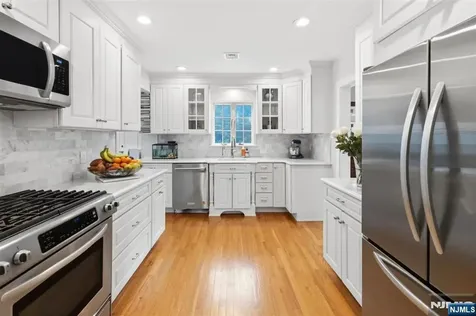 37 Oak Street Tenafly NJ 07670