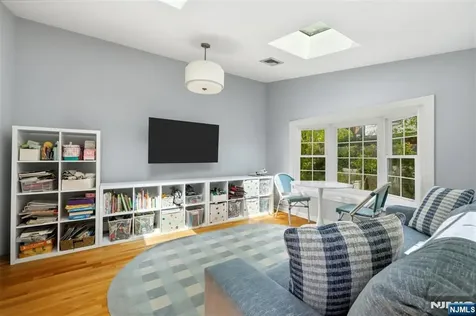 37 Oak Street Tenafly NJ 07670