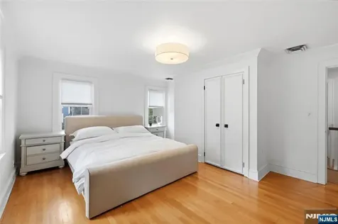 37 Oak Street Tenafly NJ 07670