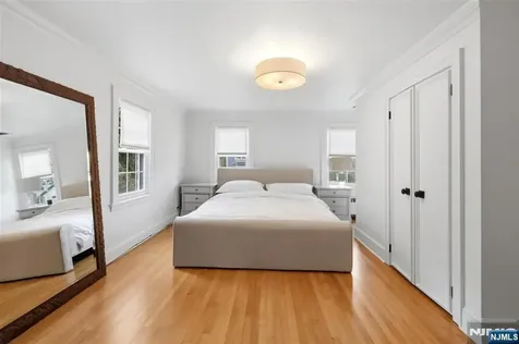 37 Oak Street Tenafly NJ 07670