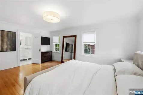 37 Oak Street Tenafly NJ 07670