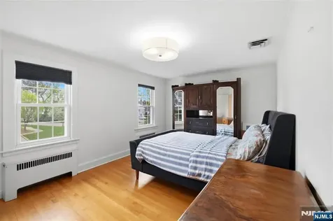 37 Oak Street Tenafly NJ 07670