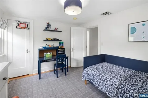 37 Oak Street Tenafly NJ 07670