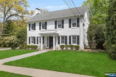 37 Oak Street Tenafly NJ 07670