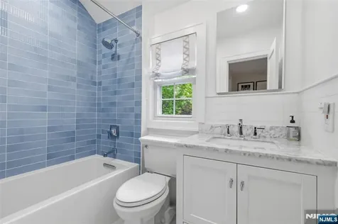 37 Oak Street Tenafly NJ 07670