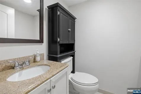37 Oak Street Tenafly NJ 07670