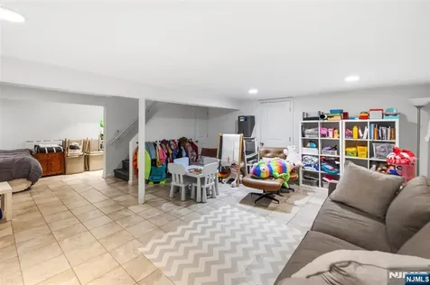 37 Oak Street Tenafly NJ 07670