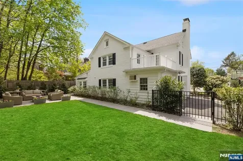 37 Oak Street Tenafly NJ 07670