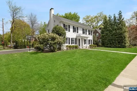 37 Oak Street Tenafly NJ 07670