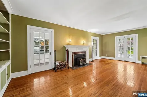 122 Holland Road South Orange Village NJ 07079