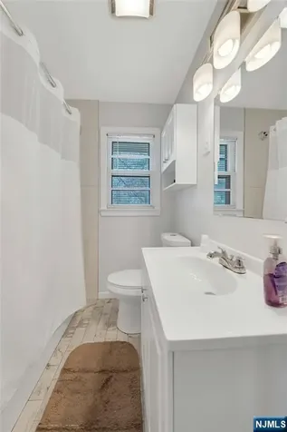 137 Lincoln Place Waldwick NJ 07463