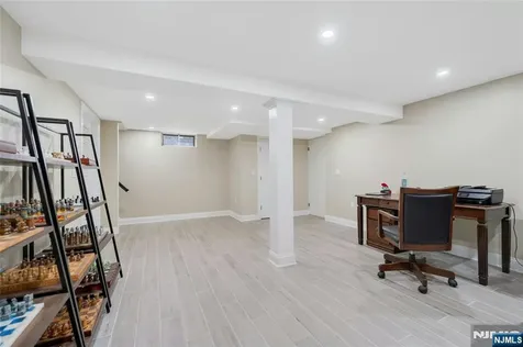 137 Lincoln Place Waldwick NJ 07463