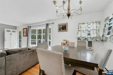 137 Lincoln Place Waldwick NJ 07463