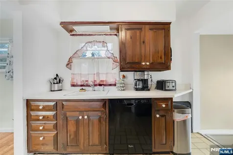 137 Lincoln Place Waldwick NJ 07463