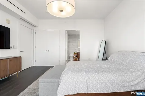 320 Adolphus Avenue Cliffside Park NJ 07010