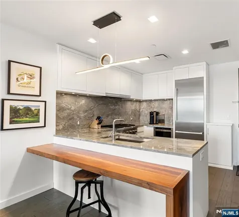 320 Adolphus Avenue Cliffside Park NJ 07010