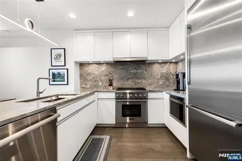 320 Adolphus Avenue Cliffside Park NJ 07010