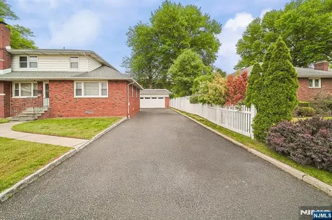 44 Roosevelt Street Little Ferry NJ 07643