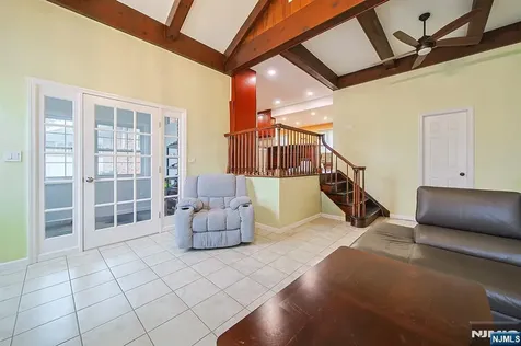 44 Roosevelt Street Little Ferry NJ 07643