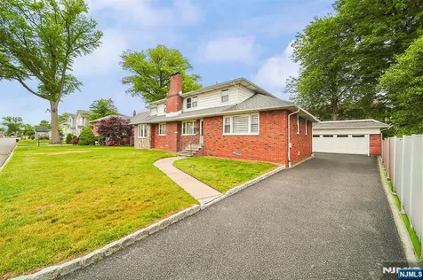 44 Roosevelt Street Little Ferry NJ 07643