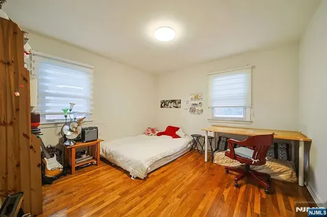 44 Roosevelt Street Little Ferry NJ 07643