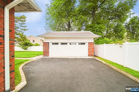 44 Roosevelt Street Little Ferry NJ 07643