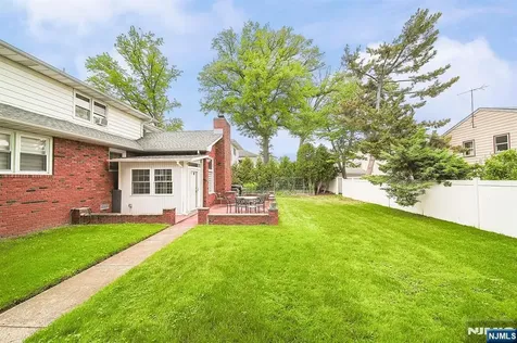 44 Roosevelt Street Little Ferry NJ 07643