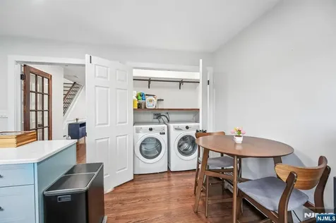 2451 Leighton Fort Lee NJ 07024