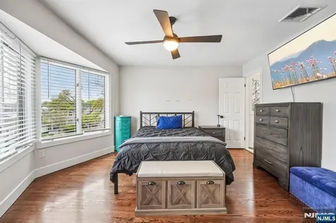 2451 Leighton Fort Lee NJ 07024
