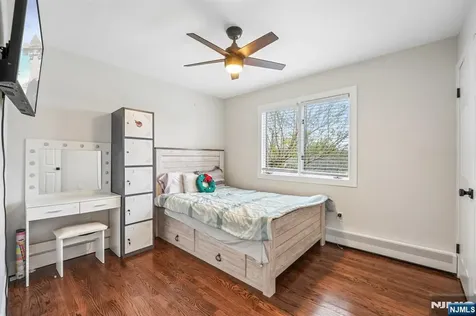 2451 Leighton Fort Lee NJ 07024