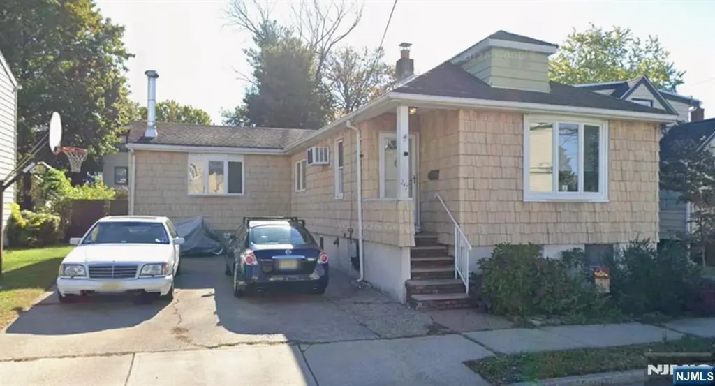 247 Grove Street Lodi NJ 07644