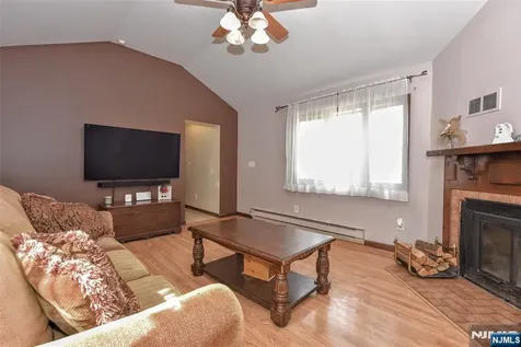 247 Grove Street Lodi NJ 07644