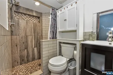 247 Grove Street Lodi NJ 07644